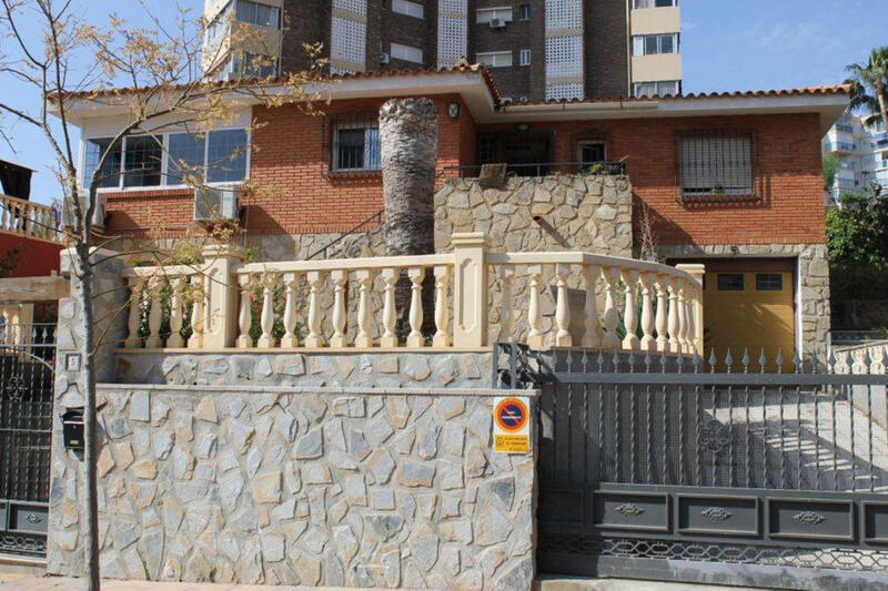 9 спальная комната вилла продается
