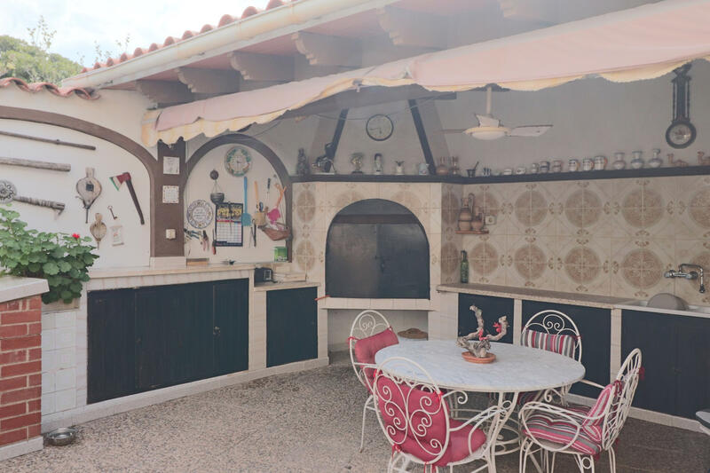 6 Cuarto Villa en venta