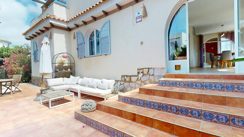 5 soverom Villa til salgs i La Zenia, Alicante
