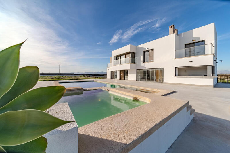 5 Cuarto Villa en venta en San Fulgencio, Alicante
