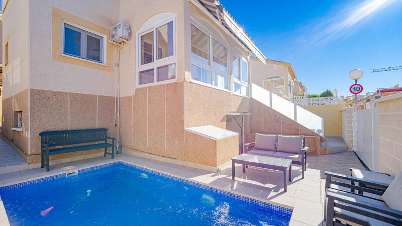 2 Schlafzimmer Villa zu verkaufen in Los Altos, Alicante