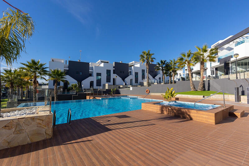 2 slaapkamer Appartement Te koop in Punta Prima, Alicante