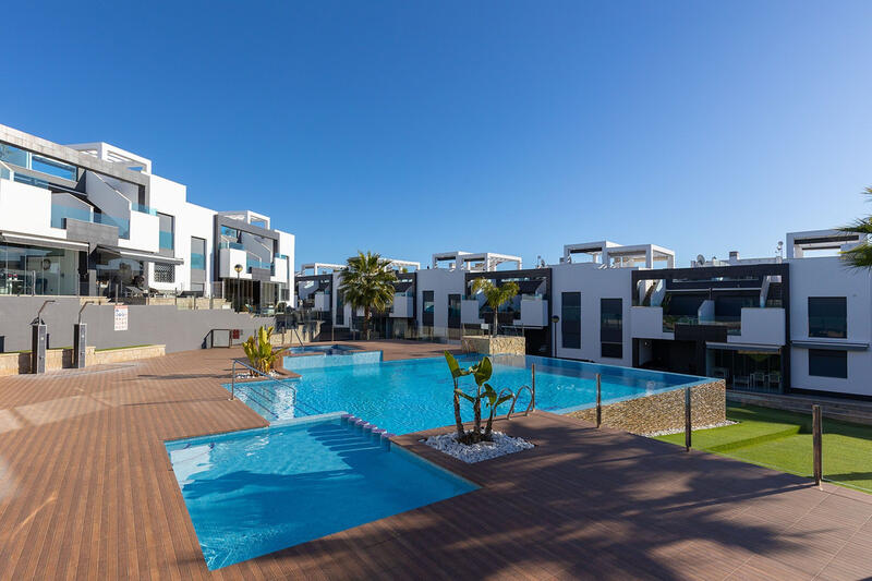 2 slaapkamer Appartement Te koop in Punta Prima, Alicante