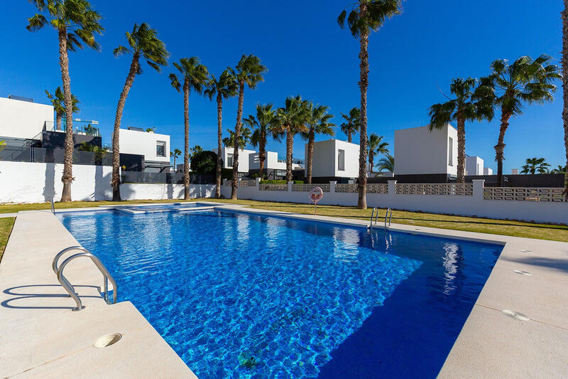 3 slaapkamer Villa Te koop