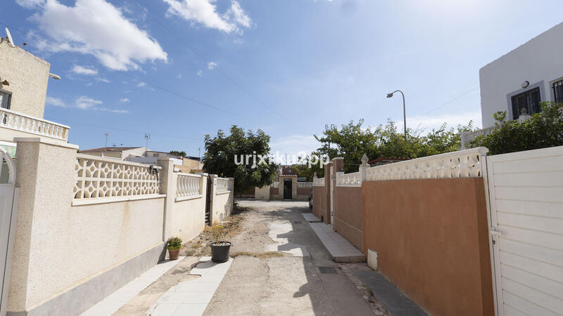 3 soverom Rekkehus til salgs i Torrevieja, Alicante