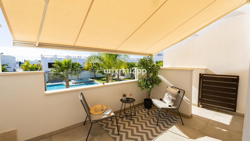 3 спальная комната квартира продается в Pilar de la Horadada, Alicante