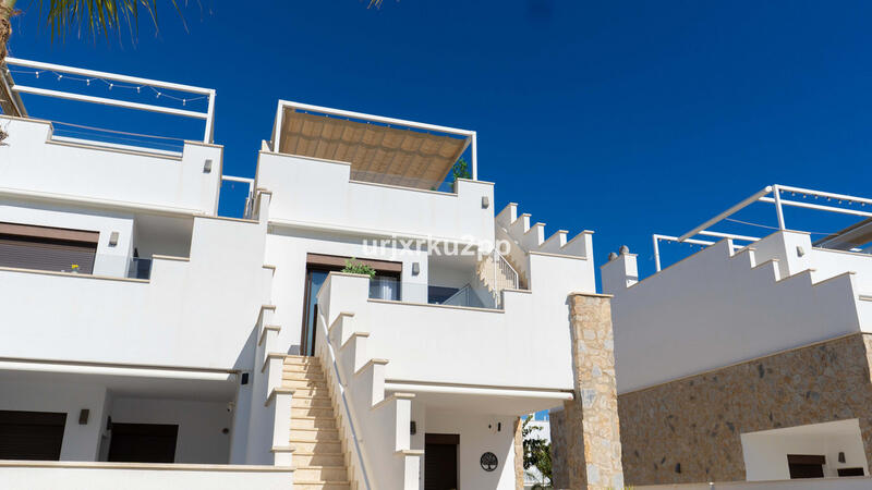 3 спальная комната квартира продается в Pilar de la Horadada, Alicante