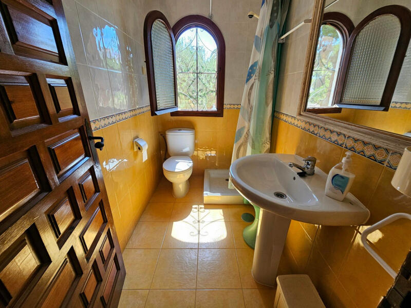 6 Cuarto Villa en venta