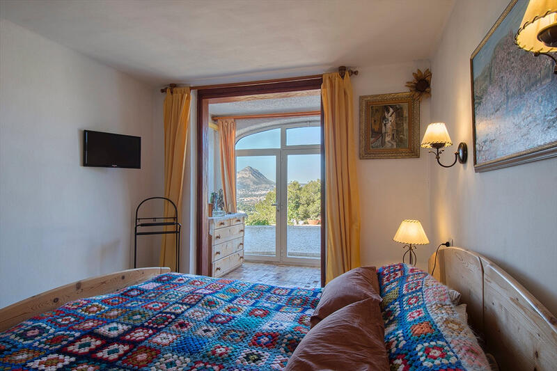 6 bedroom Villa for sale