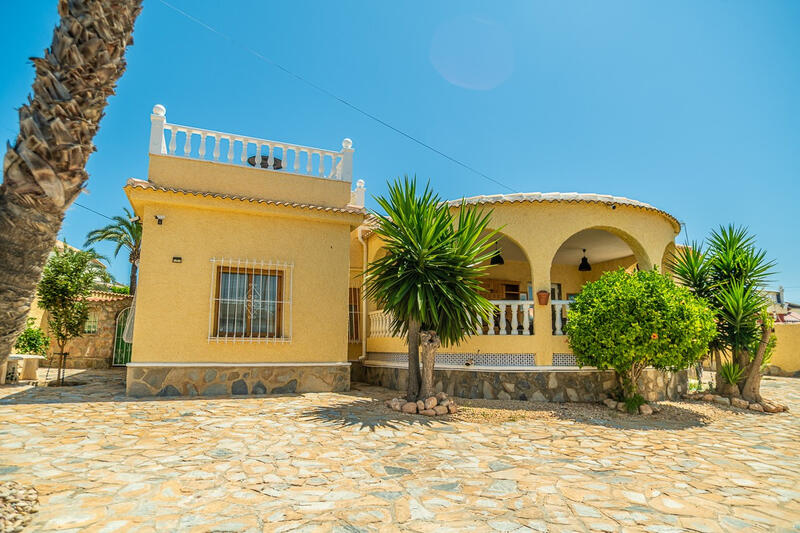3 slaapkamer Villa Te koop