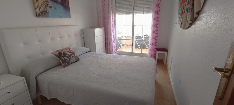 2 Cuarto Adosado en venta
