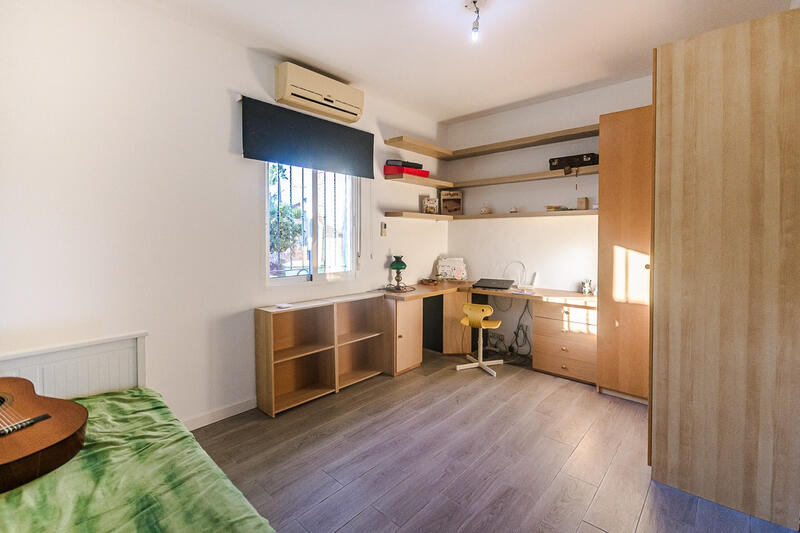 4 Cuarto Villa en venta