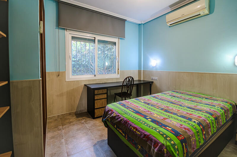 4 Cuarto Villa en venta