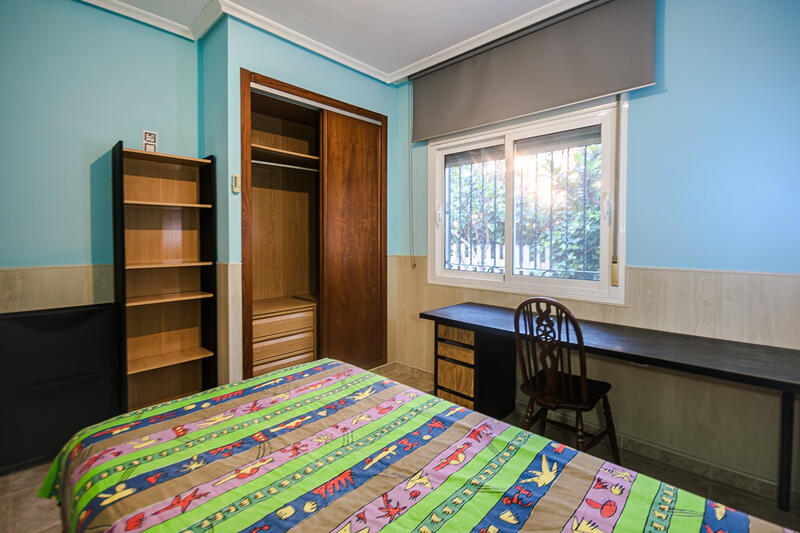4 Cuarto Villa en venta