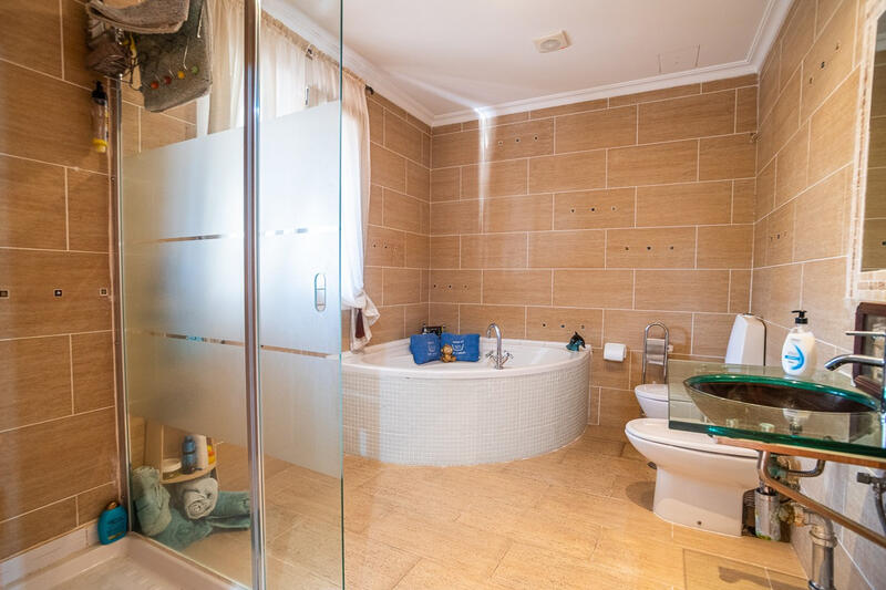 6 chambre Villa à vendre