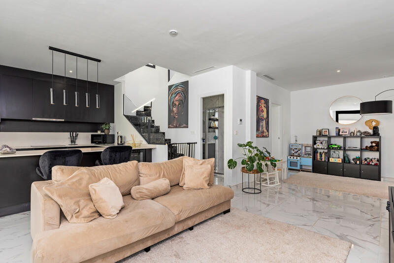 3 Cuarto Villa en venta