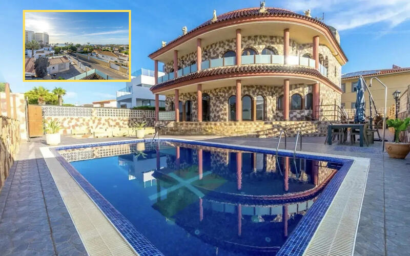 4 slaapkamer Villa Te koop in La Zenia, Alicante