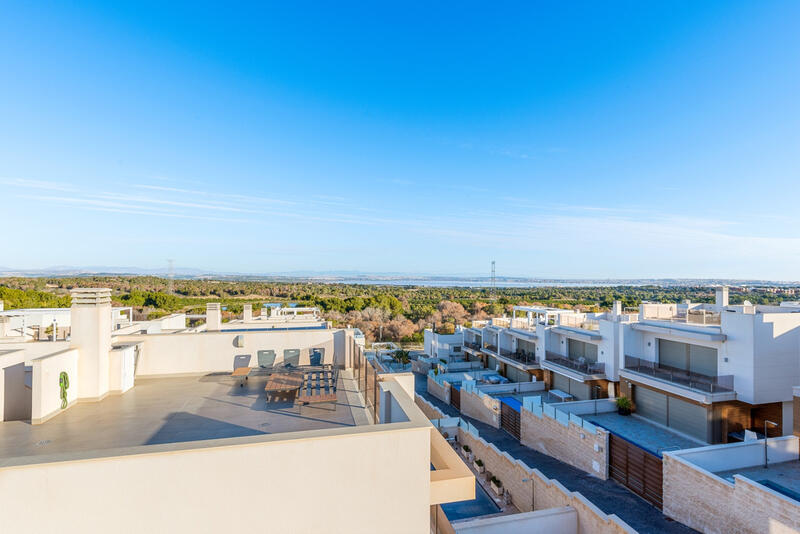 3 soverom Villa til salgs i Villamartin, Alicante