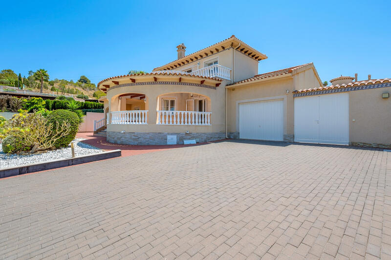 4 soveværelse Villa til salg i Algorfa, Alicante