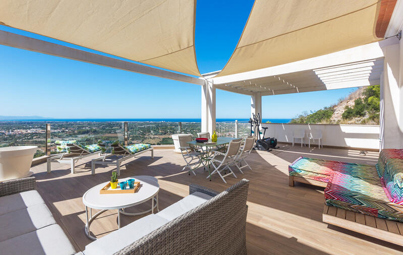 Villa en venta en Denia, Alicante