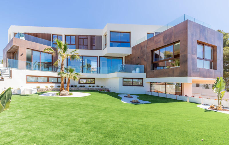 Villa til salg i La Nucia, Alicante