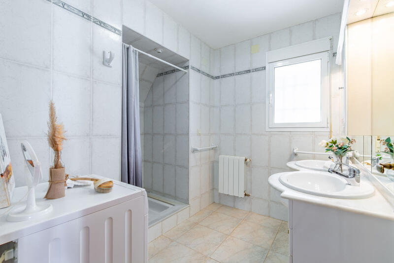 3 Cuarto Villa en venta