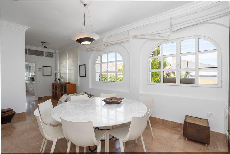 4 soveværelse Villa til salg