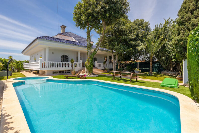 4 chambre Villa à vendre dans Torrevieja, Alicante