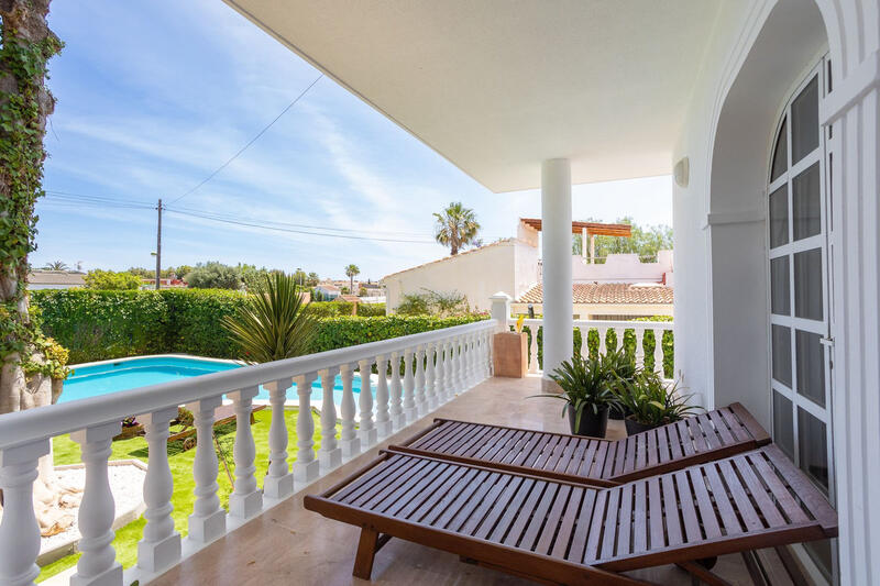 4 chambre Villa à vendre dans Torrevieja, Alicante