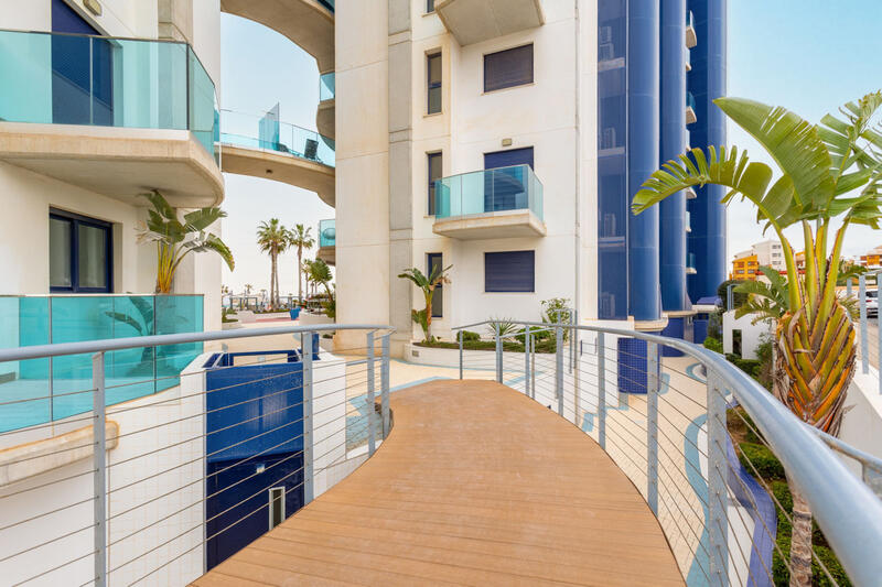 3 Cuarto Apartamento en venta en Punta Prima, Alicante