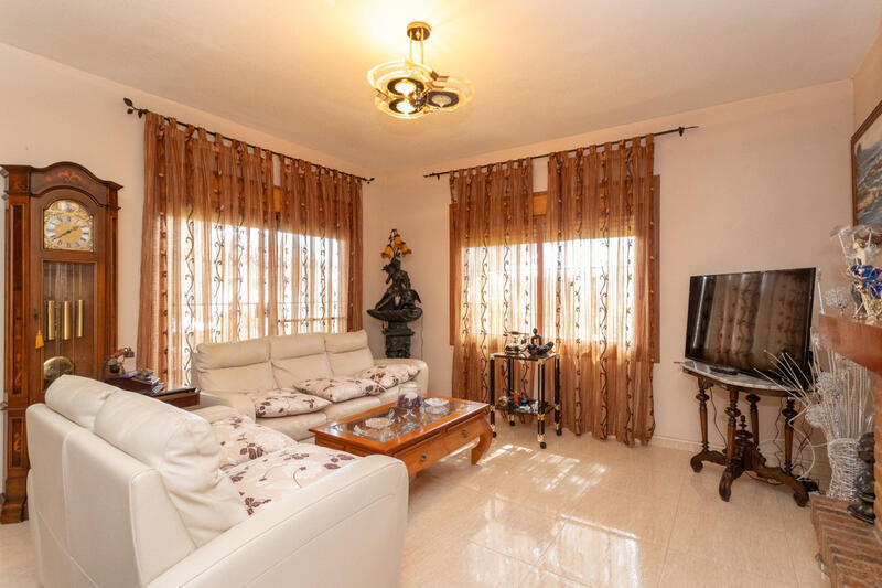 3 Cuarto Villa en venta