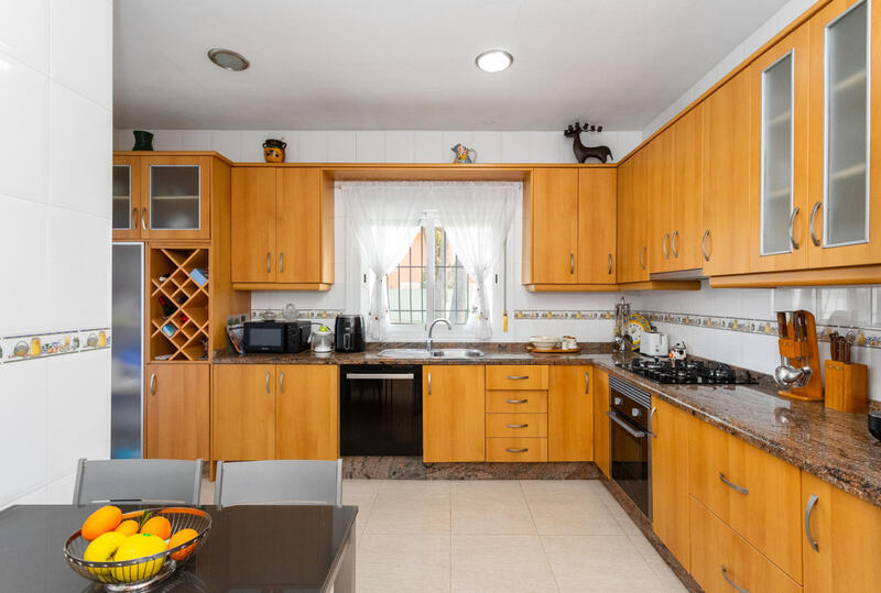 3 Cuarto Villa en venta