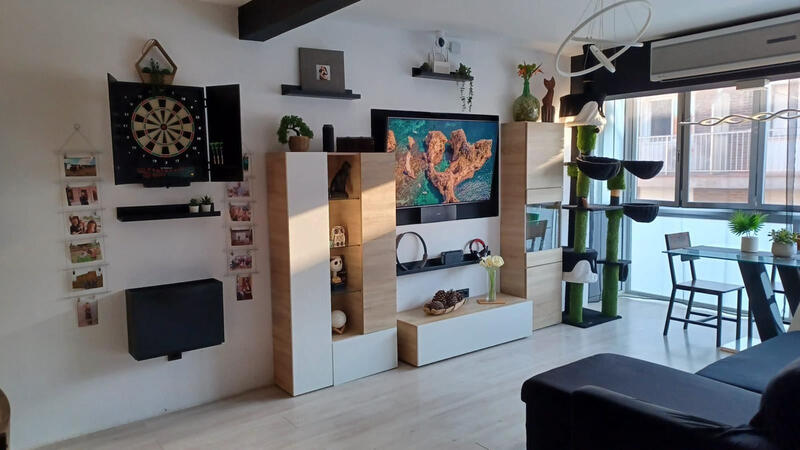 3 bedroom Apartment for sale