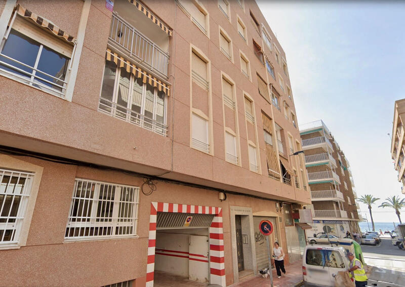 квартира продается в Torrevieja, Alicante