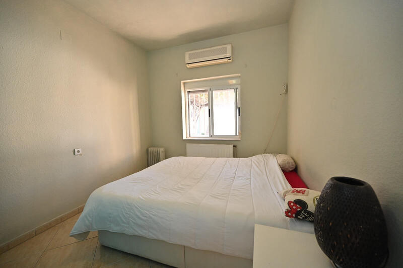 2 slaapkamer Gezinswoning Te koop