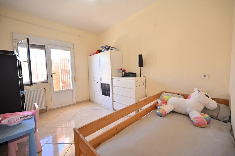 2 slaapkamer Gezinswoning Te koop