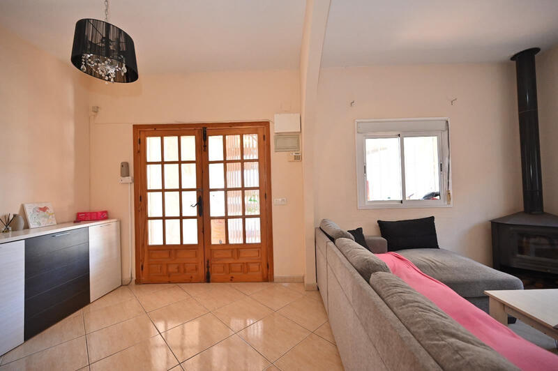 2 slaapkamer Gezinswoning Te koop