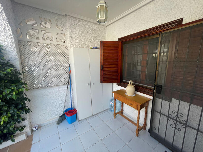 2 Schlafzimmer Stadthaus zu verkaufen in Mil Palmeras, Alicante
