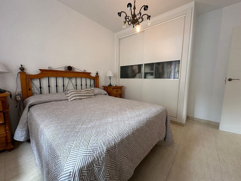 4 Schlafzimmer Stadthaus zu verkaufen