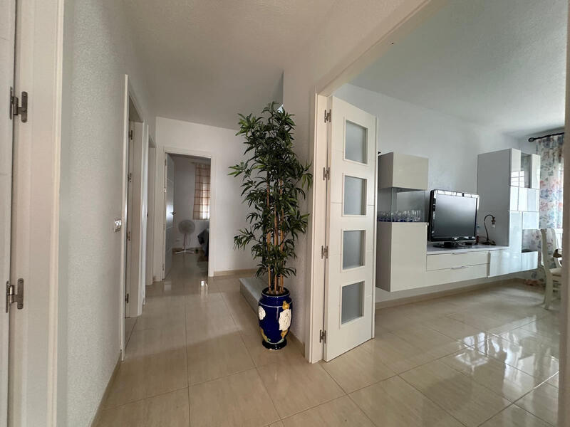 4 Schlafzimmer Stadthaus zu verkaufen