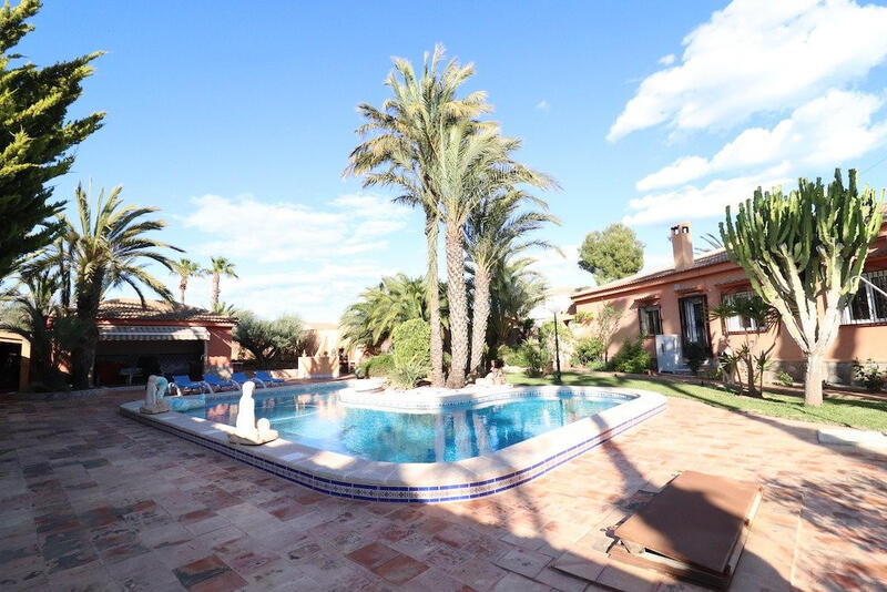 5 Cuarto Villa en venta en Torrevieja, Alicante