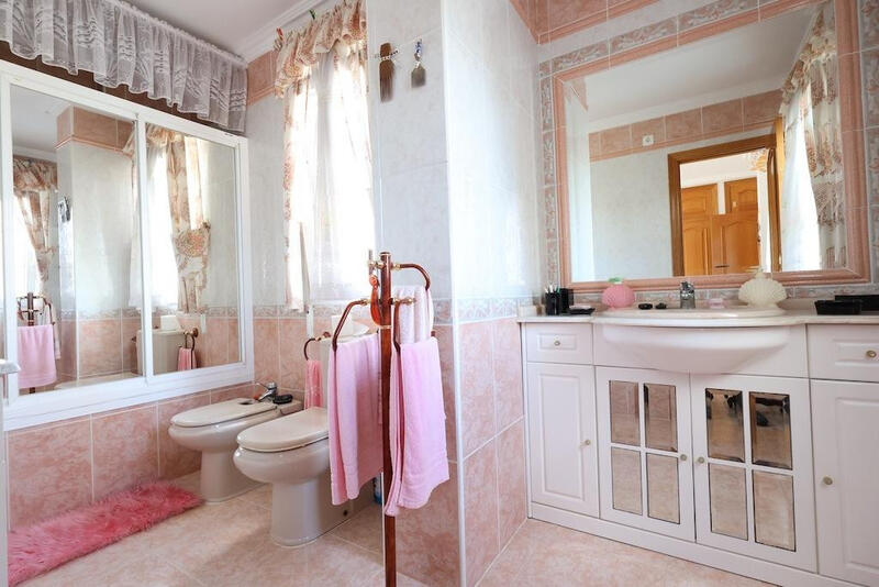 5 slaapkamer Villa Te koop
