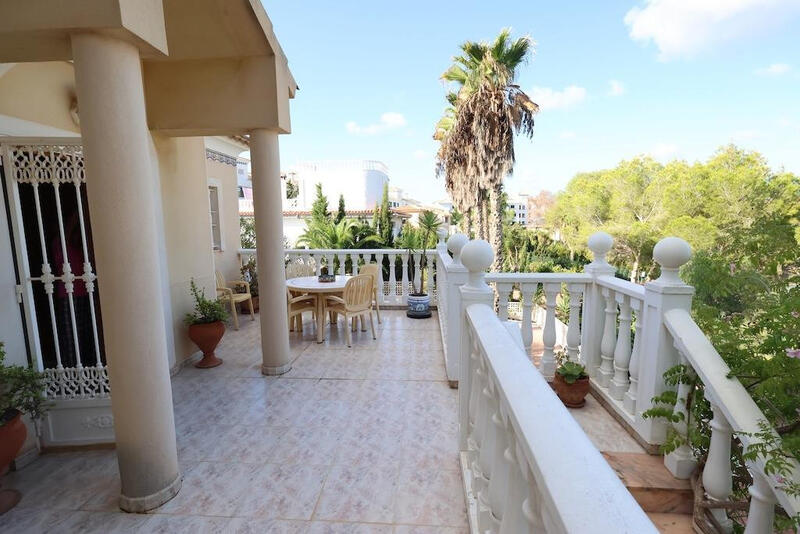 5 slaapkamer Villa Te koop