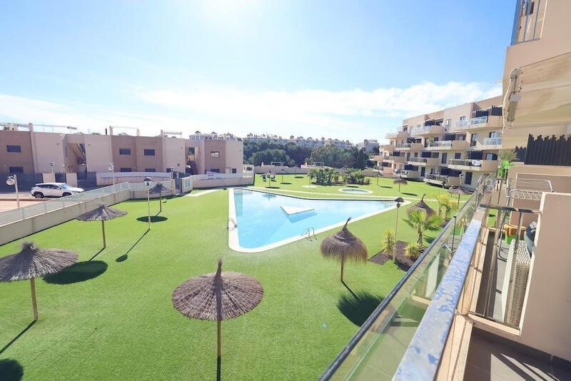 2 спальная комната квартира продается в La Zenia, Alicante