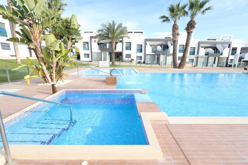 2 sovrum Villa till salu i La Zenia, Alicante