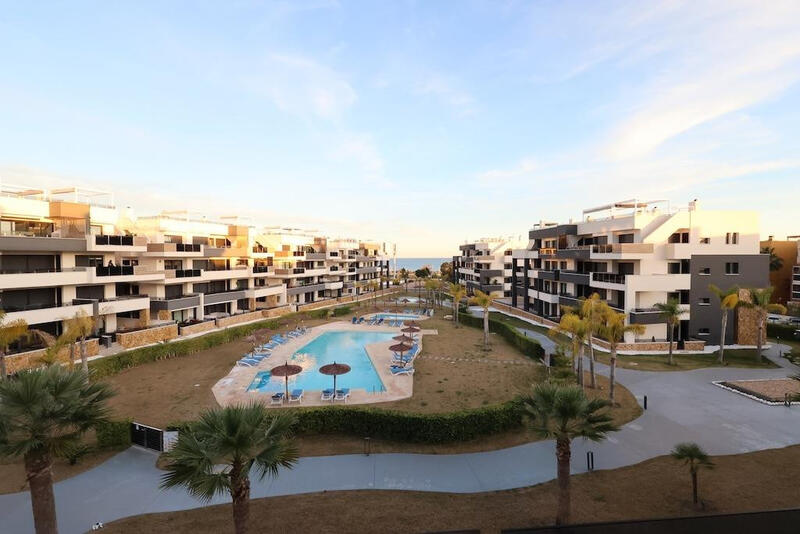 2 slaapkamer Appartement Te koop in Punta Prima, Alicante