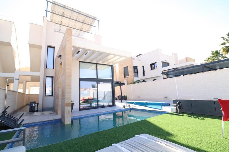 3 sovrum Villa till salu i Cabo Roig, Alicante