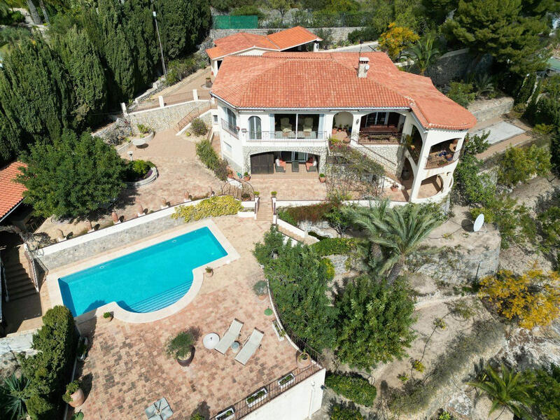 Villa en venta en Altea, Alicante