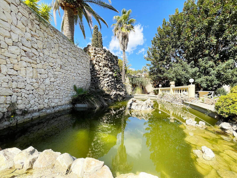 8 soveværelse Villa til salg i Benissa, Alicante