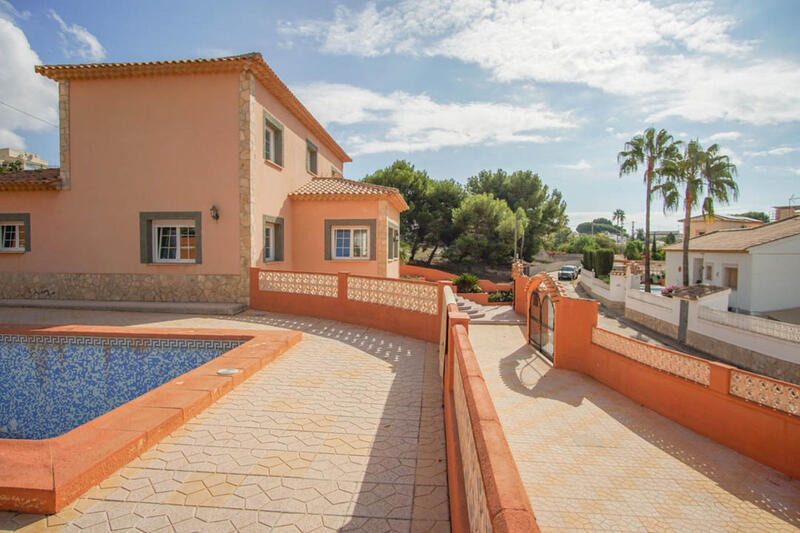Villa til salg i Pinoso, Alicante